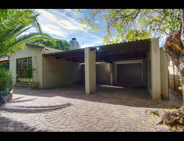 4 BEDROOM HOUSE FOR SALE IN GREENSIDE